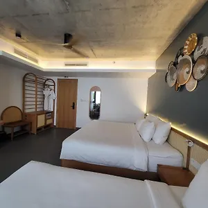 Hotel Leaf Beachfront
